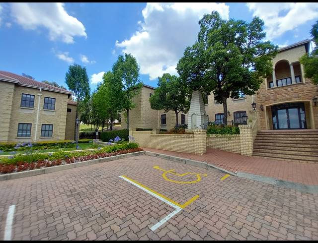 631M² OFFICE TO LET IN BRYANSTON